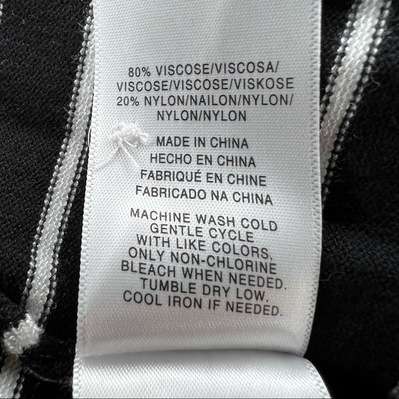 M Jones New York Black & White Striped Cardigan Sweater Long Sleeve Medium - Picture 6 of 7